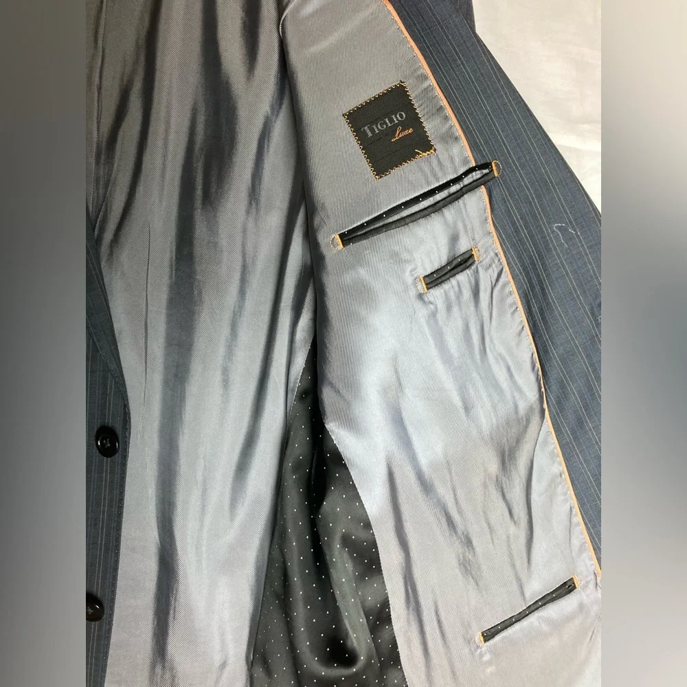 Tiglio luxe silk and wool Charcoal Pinstripe Blazer
